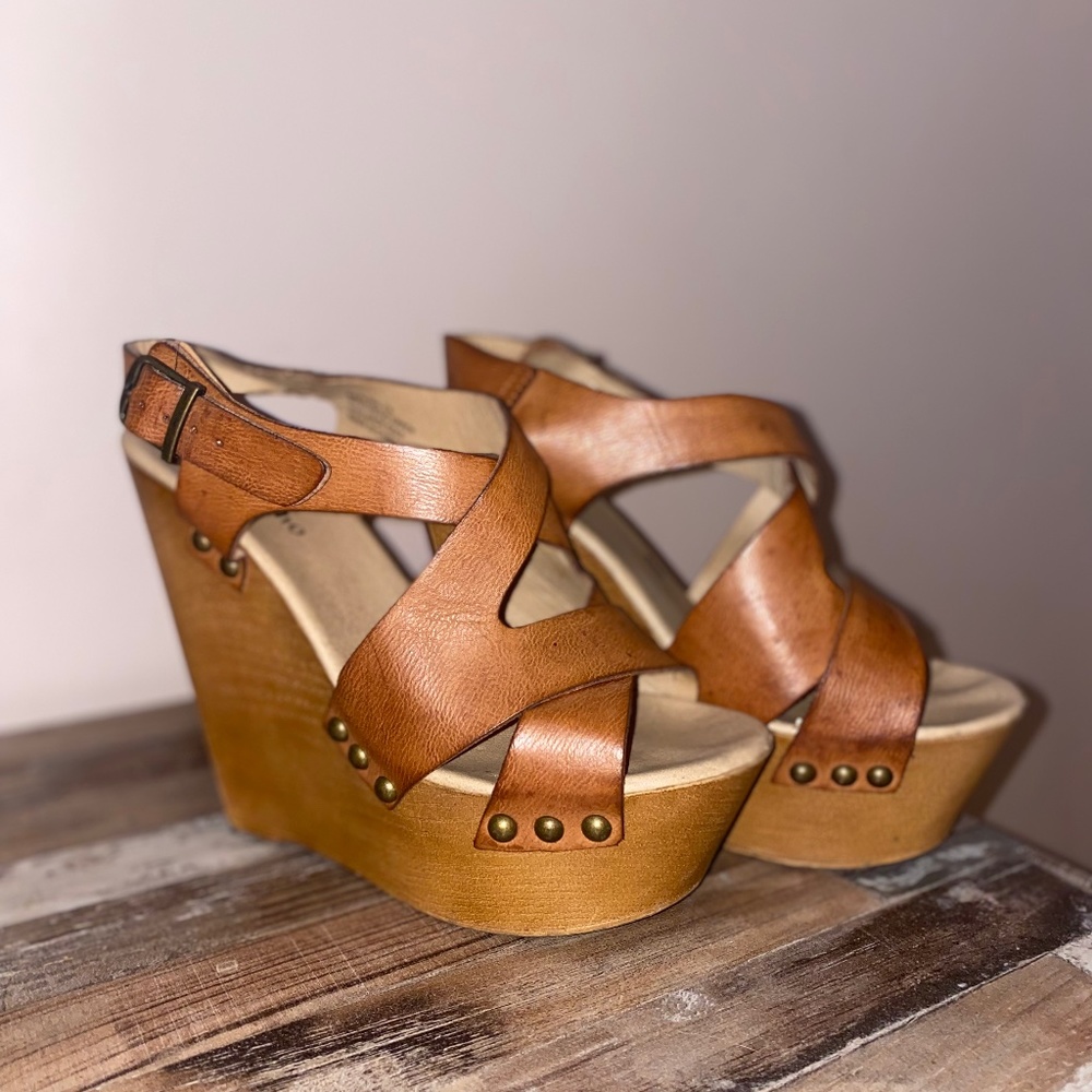 Brown leather chunky heels